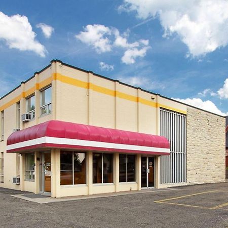 M Star North Canton - Hall Of Fame Exterior photo