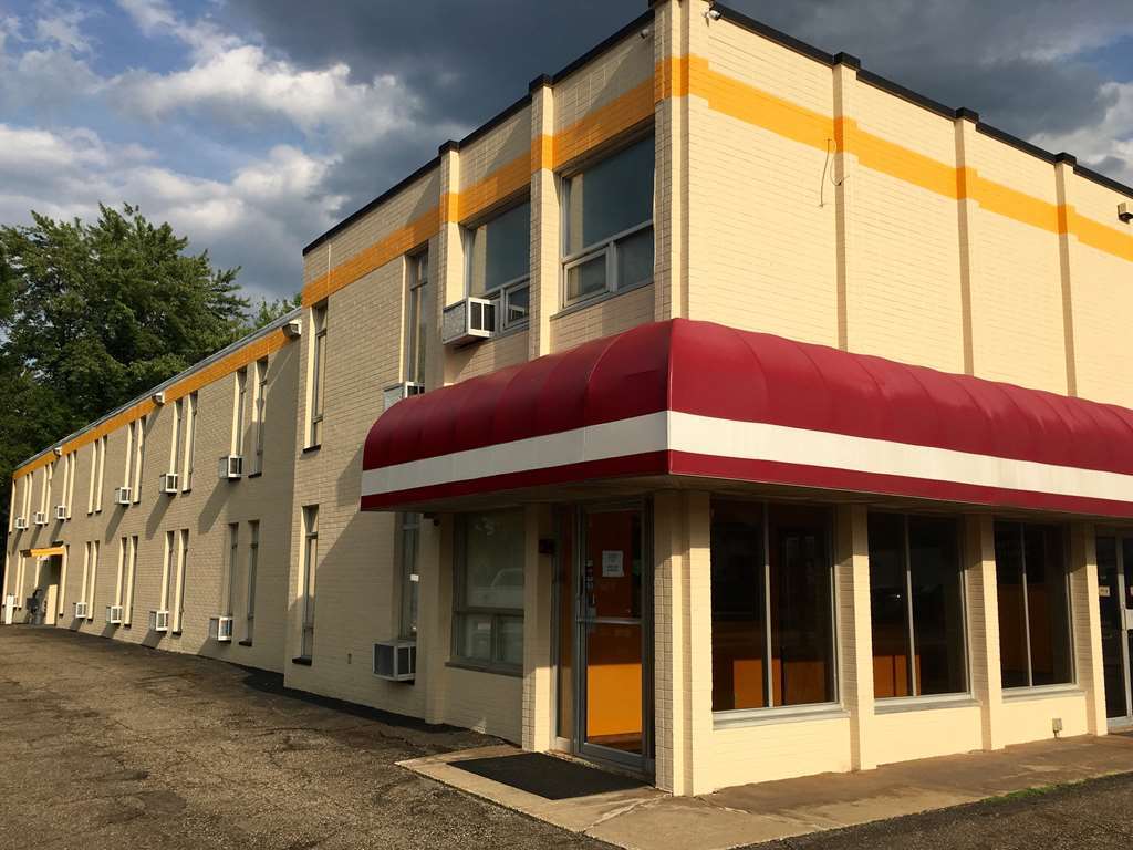 M Star North Canton - Hall Of Fame Exterior photo